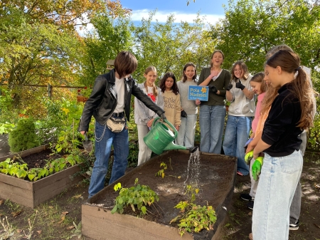 Szkolne Koło Wolontariatu Trzynastki  rozpoczęło działalność w nowym roku szkoln...