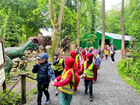 Wycieczka oddziału przedszkolnego do Dino Parku w Malborku